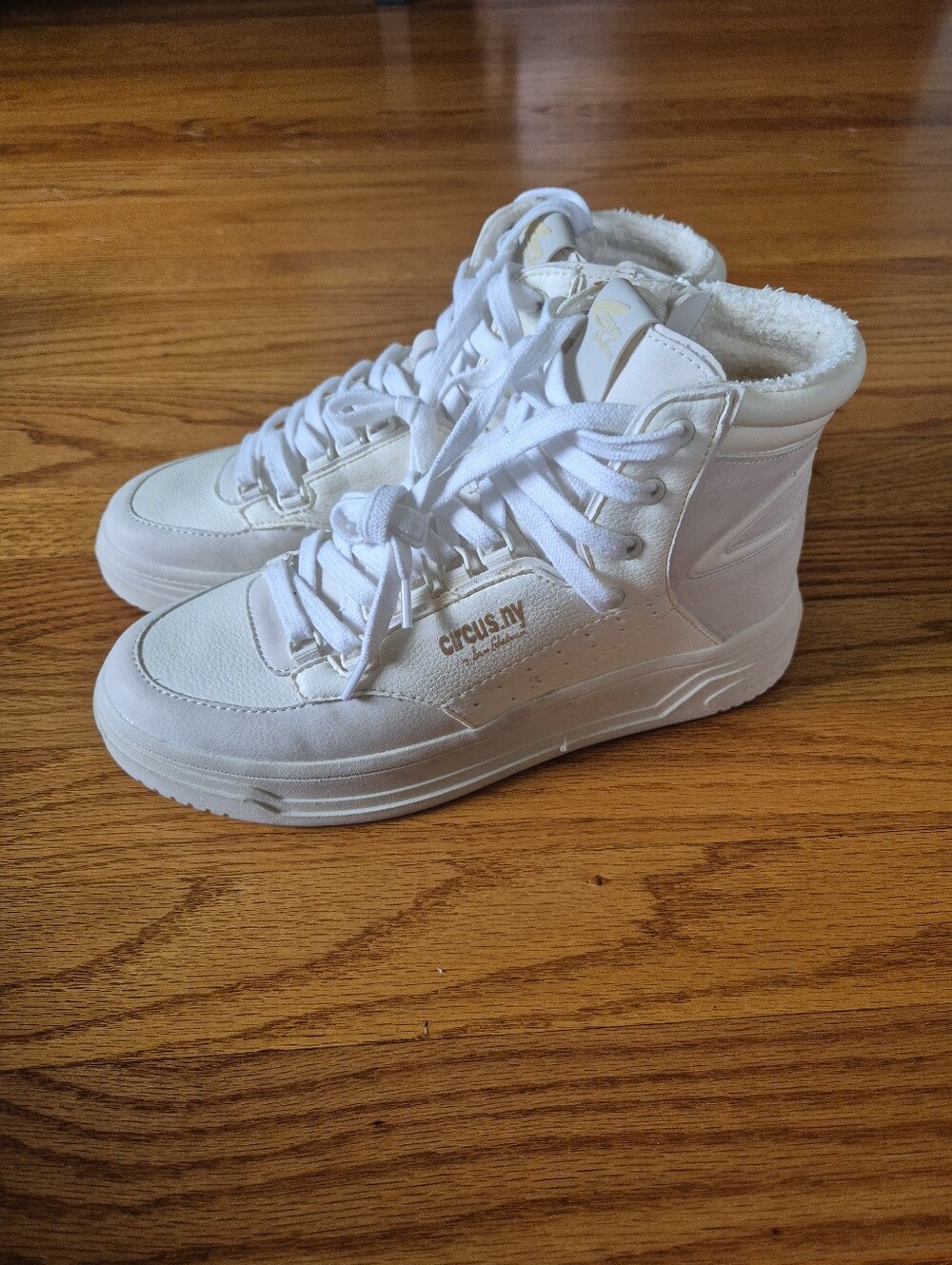 Circus by Sam Edelman Women’s White Lace-Up High-Top Sneakers, size 7 NWOB NWOT